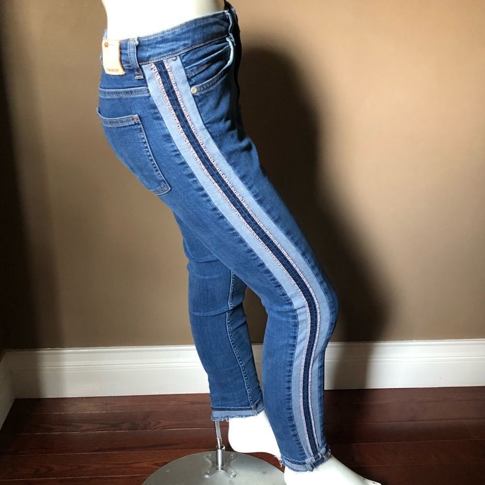 Zara Cuff Jeans w/ 2 tone Striped color on side